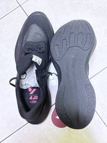 UNTUK DIJUAL: Dynafish 1.0 Running Shoes 'Black' 
