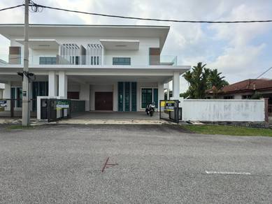Semi-Detached House For Sale in Bukit Baru,MLK