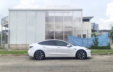 Tesla Model 3 LONG RANGE AWD in Ara Damansara, SGR
