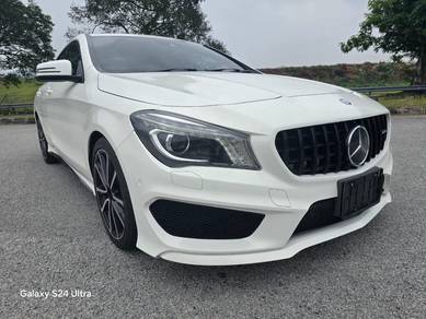 Mercedes Benz CLA180 180 (CBU) in Serdang, SGR