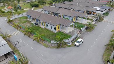 Link Bungalow For Sale in Jasin,MLK