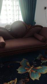 sofa antik 3 seater