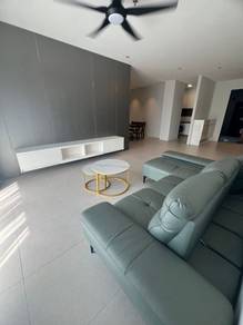 Condominium For Sale in Doncaster Residence