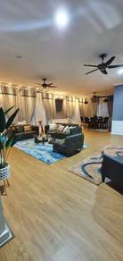 Condominium For Sale in Suasana Lumayan