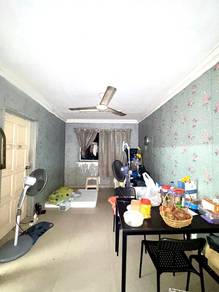 Apartment For Sale in Sri Penara
