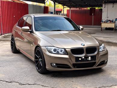 BMW 320i 20i M SPORTS (CKD) in Kajang, SGR