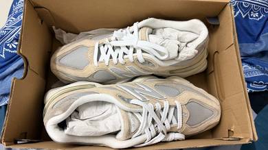 New balance 9060(PIG SKIN)