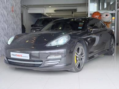 Porsche Panamera 4 in Ipoh, PRK
