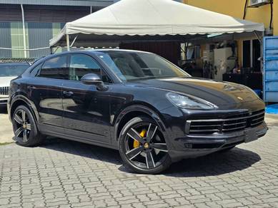 Porsche Cayenne COUPE BASE in Kota Damansara, SGR