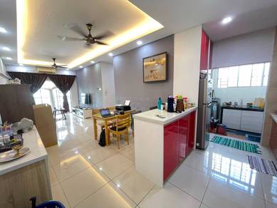 Service Residence For Sale in OUG Parklane
