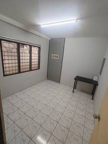 Apartment For Rent in Pangsapuri Baiduri (Bandar Tasik Kesuma)