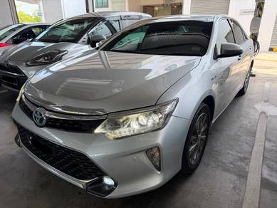 Toyota Camry HYBRID LUXURY in Muar, JHR