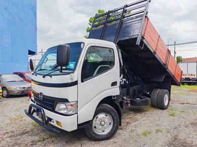12 Hino WU410R Tipper Jack 3 Ton Boleh Loan