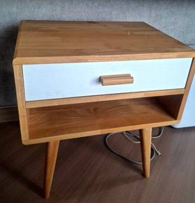 bedroom table