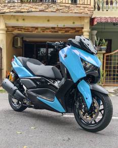 Yamaha XMAX