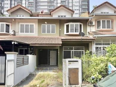 2.5-storey Terraced House For Sale in Seri Kembangan,SGR