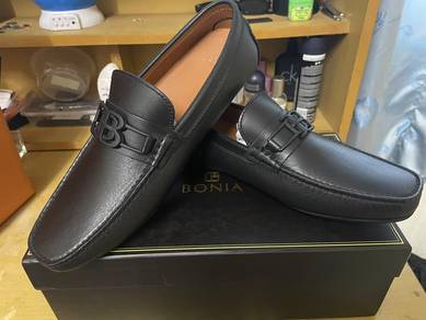 Bonia man