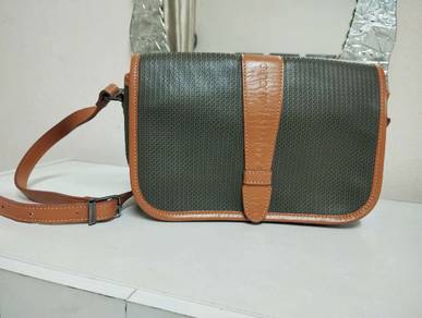 CHARLES JOURDAN Sling Bag Leather
