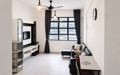 Condominium For Rent in Unipark Condominium