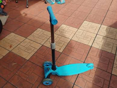 Kids scooter for sale 