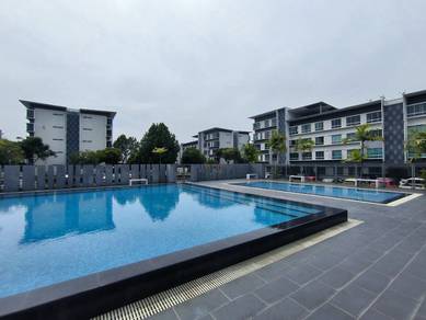 Apartment For Sale in University Condo Apartments 2