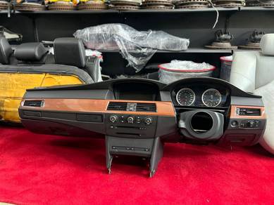 BMW E60 M5 Dashboard Complete