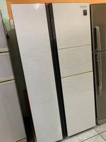 Samsung Refrigerator side by side Peti Sejuk Freez