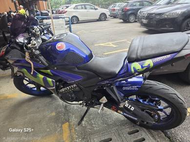 Yamaha R25