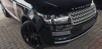 Land Rover Range Rover Vogue VOGUE 5.0 V8 SUPERCHARGED in Petaling Jaya, SGR