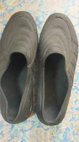 Rubber shoe