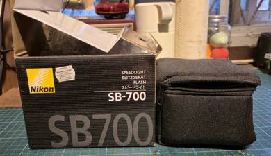 SB700 speedlight
