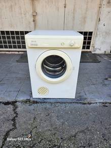 Ventend dryer Electrolux 6kg cun condition