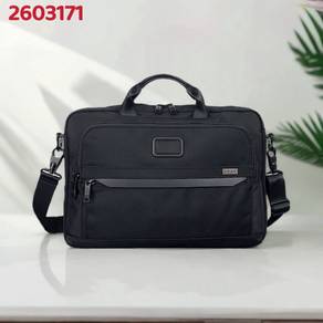 Tumi Alpha 3 Compact Large Screen Laptop Brief