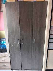almari baju
