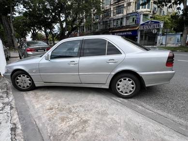 Mercedes Benz C200 200 AVANTGARDE (CKD) in Georgetown, PNG