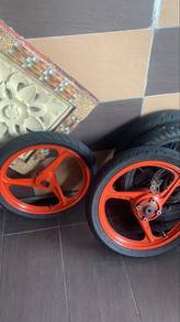 rim tiga batang oren siap tayar