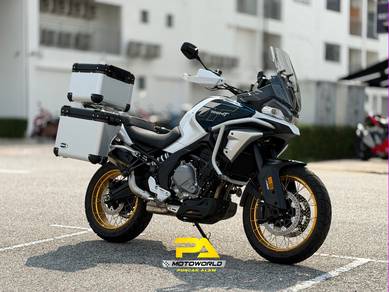 CFMOTO 700MT