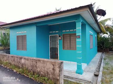 Bungalow House For Rent in Durian Tunggal,MLK
