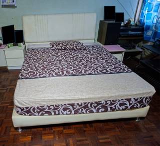 Queen Size Bed Frame + Mattress