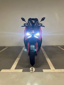Yamaha XMAX
