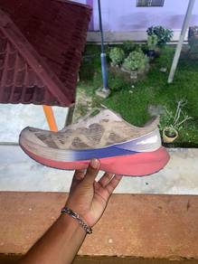 Kasut Running Ortus