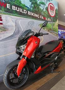 Yamaha XMAX