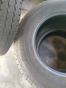 Bridgestone R623 195R 15