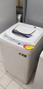 TOSHIBA 7kg Washing Machine A7u1N3 - terpakai