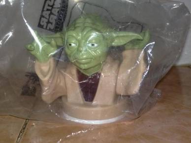 Patung kfc star wars yoda figurine