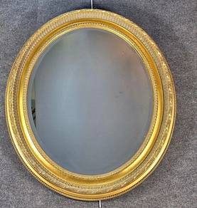 Vintage Oval Gold Gilt Mirror Ornate Frame
