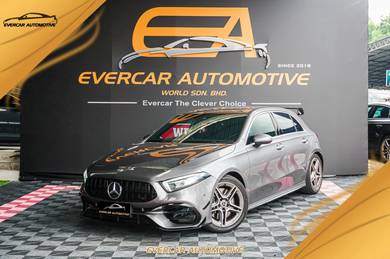 Mercedes Benz A250 250 AMG LINE in Desa Petaling, KUL