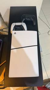 Ps5 Slim Digital 1TB w 2 Controller