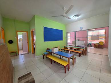 Bungalow House For Sale in Klebang,MLK