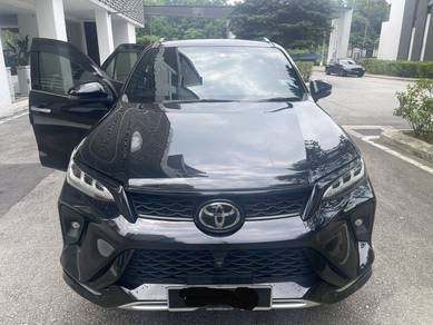 Toyota Fortuner VRZ in Puchong, KUL